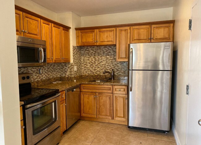Photo - Gorgeous 1.5 bed with great location in East Boston available 8/1/2026