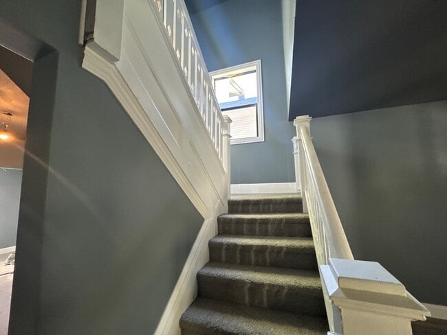 Photo - 236 W 29th St