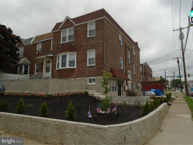 6550 N Gratz St Unit A
