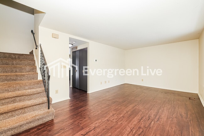 Photo - 7502 Mt Whitney