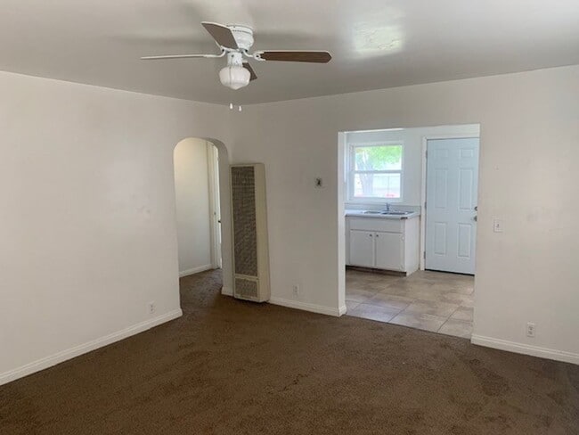213 Oildale Dr Unit A