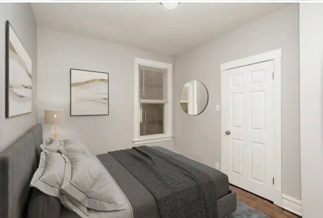 Photo - 1006 N Lawndale Ave Unit 2