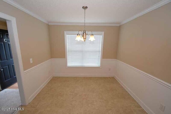 Photo - 104 Chandler Dr