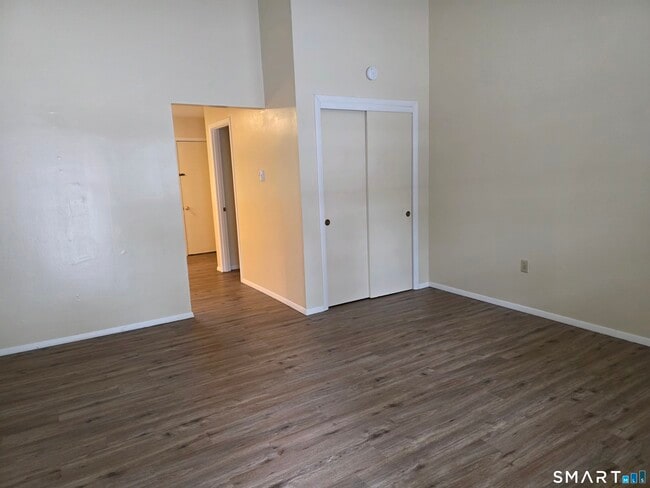 Photo - 100 Hickory St Unit J