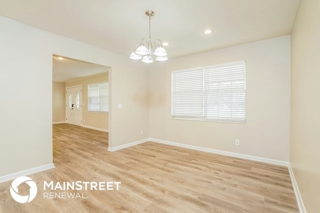 Photo - 2868 Holly Ridge Dr