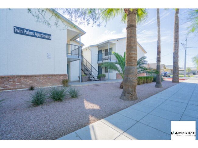 Photo - FREE FIRST MONTH'S RENT MOVE IN SPECIAL! Inviting 2/1 Phoenix Apartment with Modern Comforts!