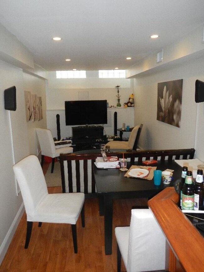 Photo - 9/1 No Fee! Spacious top floor true 3BR near Clev Circle!