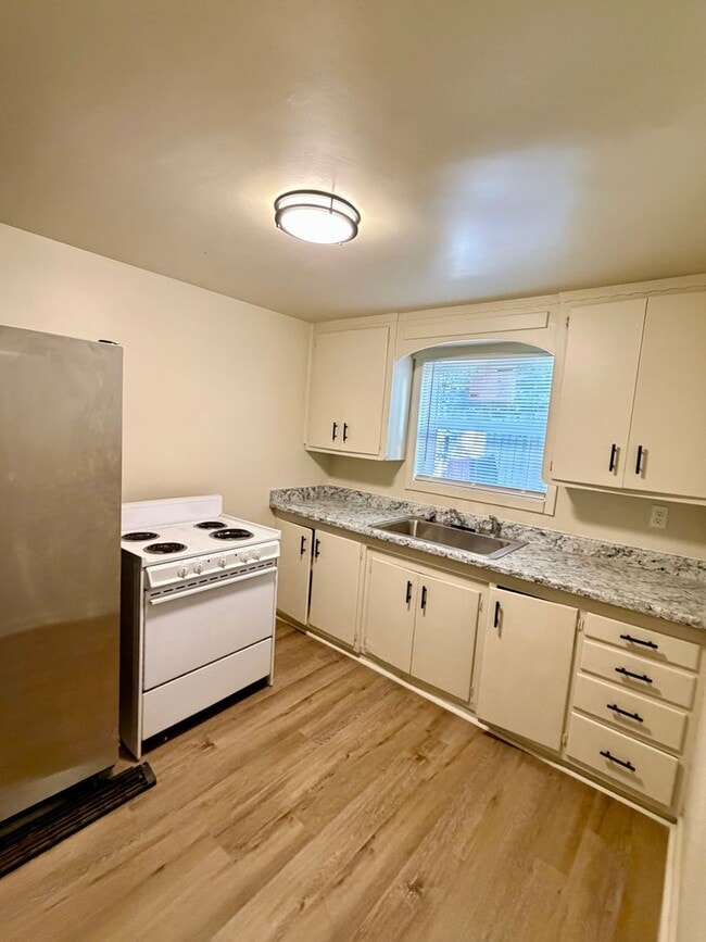Photo - 2345 Eureka Way Unit 01