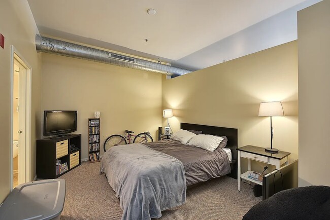 Photo - 1924 N Hubbard St Unidad 413
