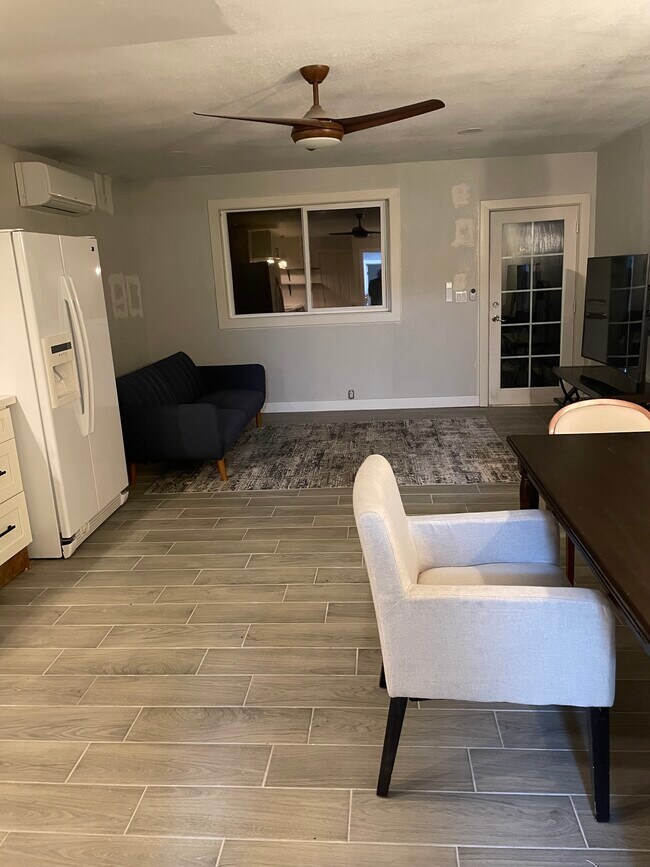 Photo - 1262 Taylor Rd Unidad Waterfront Studio residence