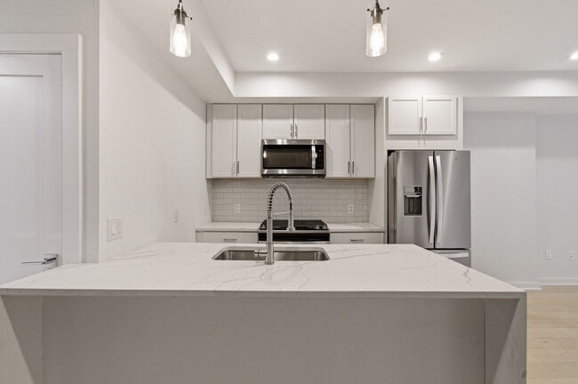 Photo - 531 Kennedy St NW