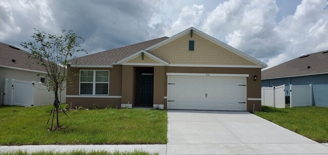 Building Photo - 3-Bedroom, 2.-Bathroom in Squires Grove/Winter Haven
