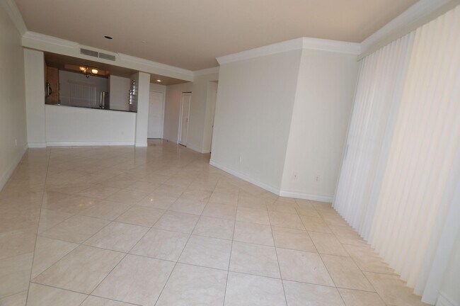 Photo - Meridian - UNFURNISHED 2Bdr/2Bath (Corner unit).