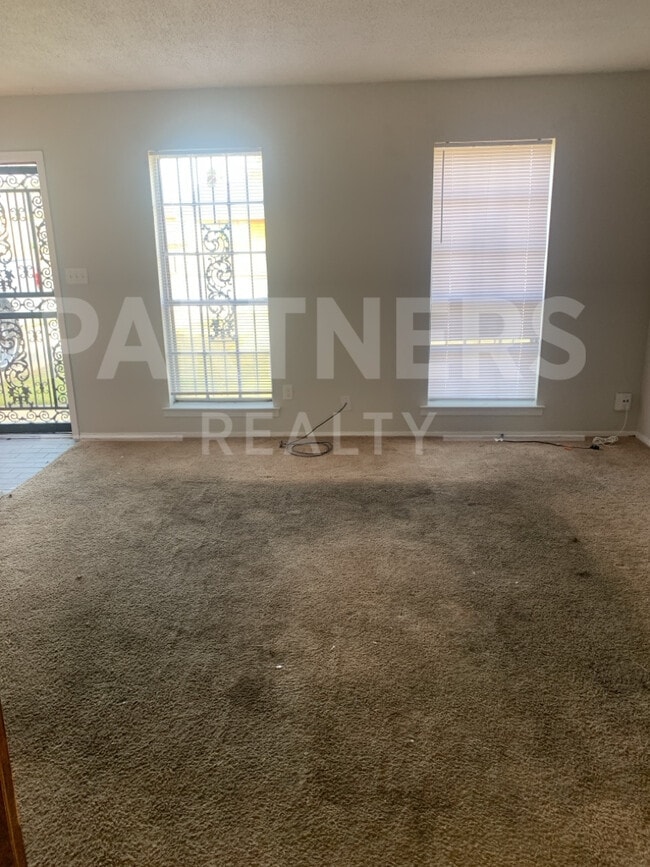 Photo - 5546 Gantry Dr