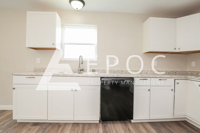 Photo - 314 Sunset Dr