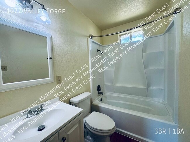 Photo - 1077 Vly Frg Dr