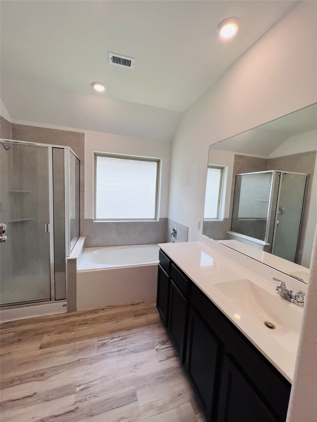 Building Photo - 5827 Dry Brush Pl