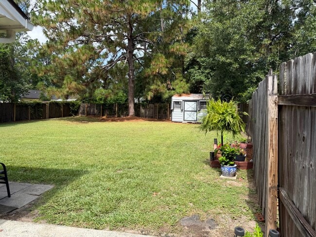 Photo - 921 Greenbriar Rd