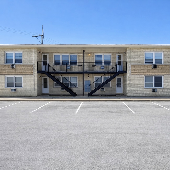 Building Photo - 8706 S Troy Ave Unit 1D