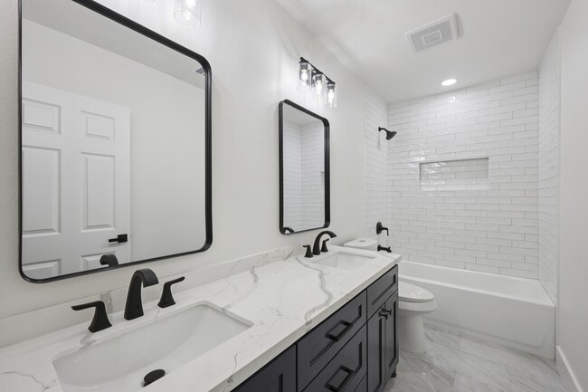 Photo - 5475 Sunbury Dr