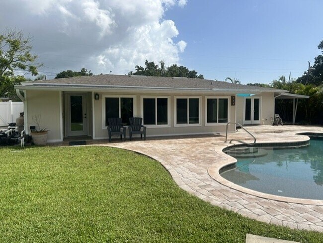 Photo - Beautiful 2/2 with dock and boat access