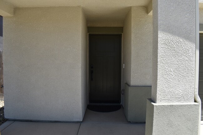 Photo - 781 Irma Dr