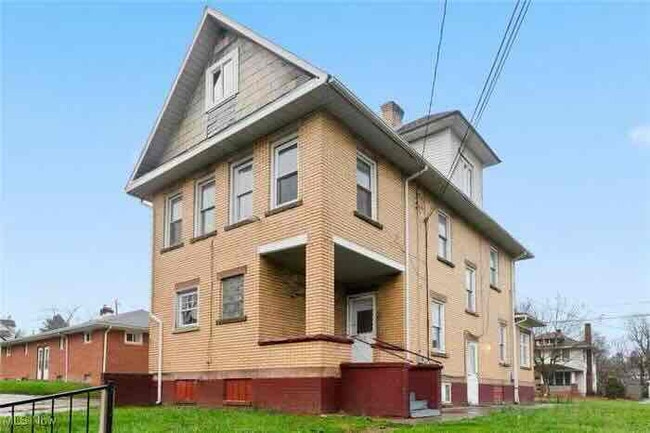 Photo - 2515 E Midlothian Blvd Unit 4