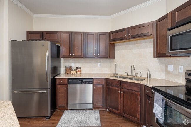 2BR, 2BA - 1,148SF - Kitchen