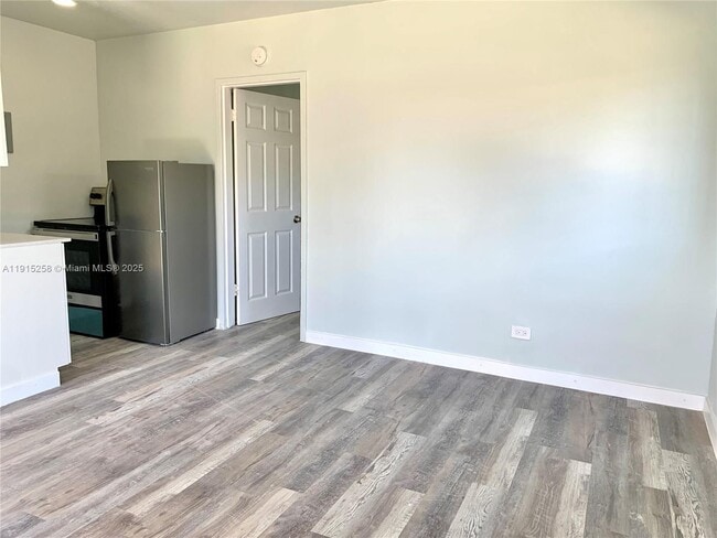 Photo - 2901 NW 18th St Apartamento Unidad 24