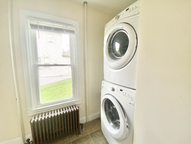 Photo - 842 Bloom Rd