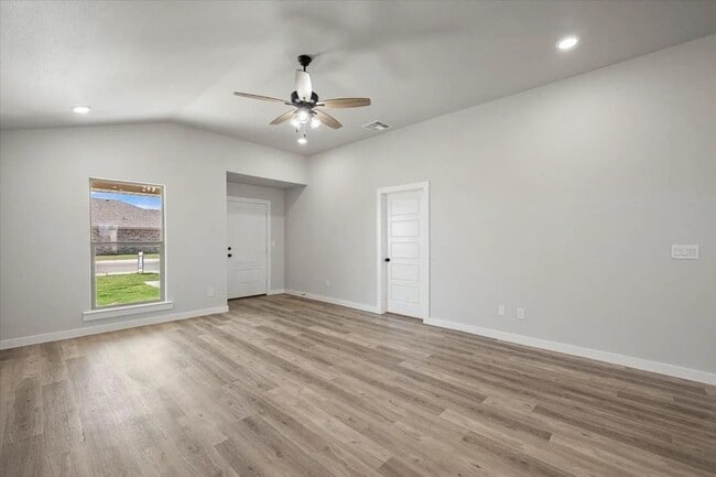 Photo - 2603 Harmony Ave
