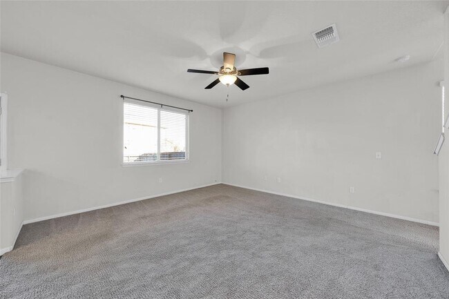 Photo - 517 Pinnacle Dr