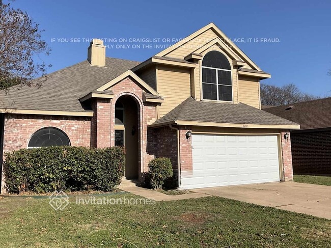 Photo - 2207 Bennington Dr