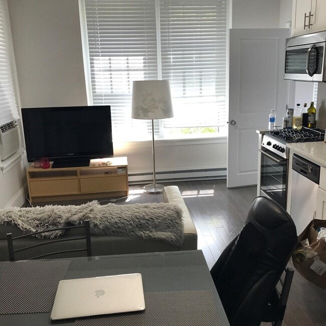 Photo - 38 Clearway St Unit 10