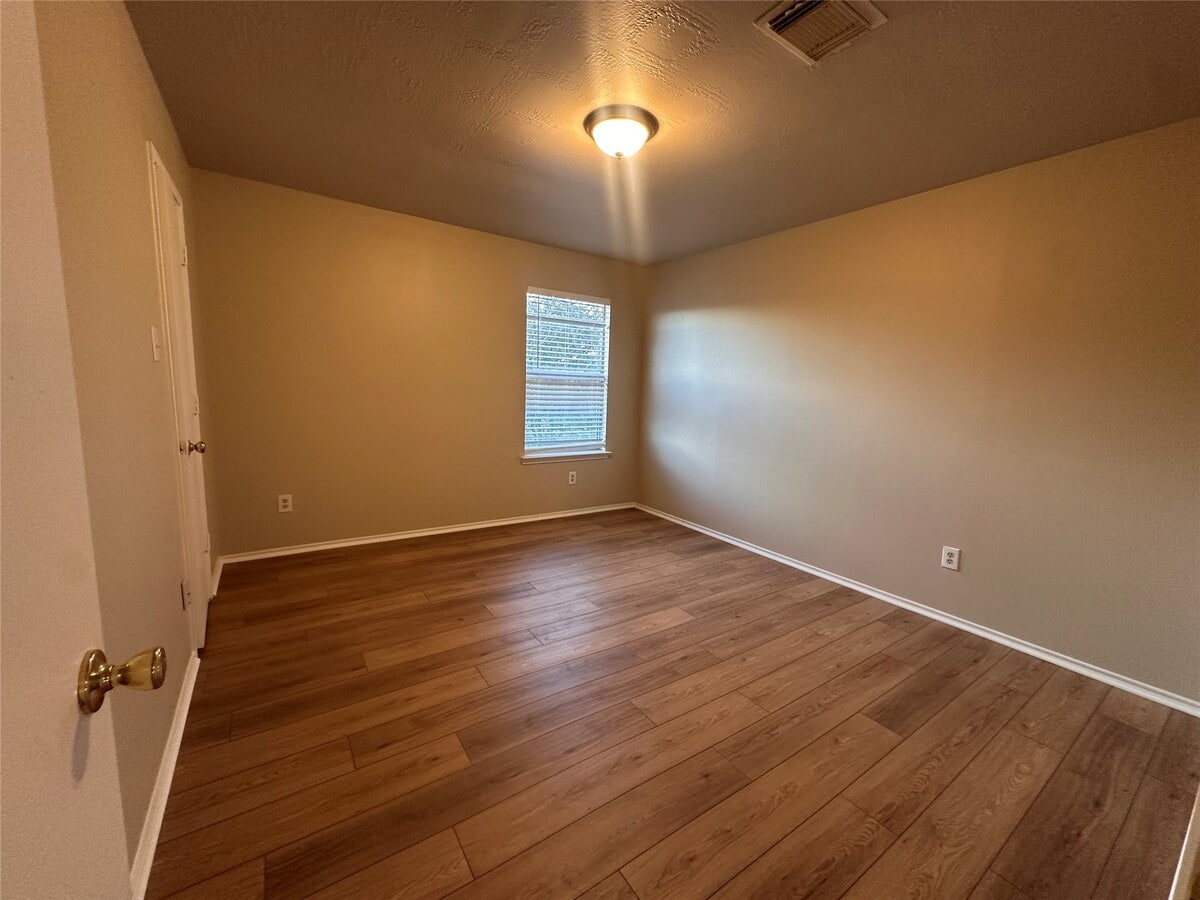 Photo - 2203 Long Rock Dr