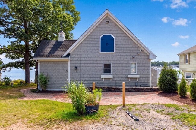 15 Oakhill Rd