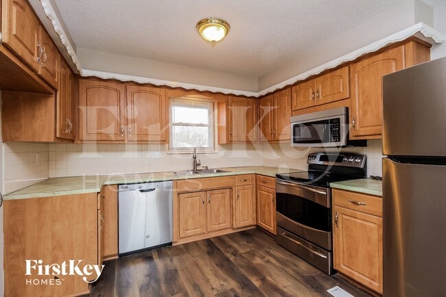 Photo - 707 NE 113 St