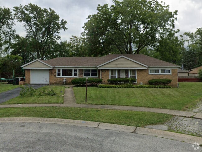 Building Photo - 17310 Highland Ct Rental