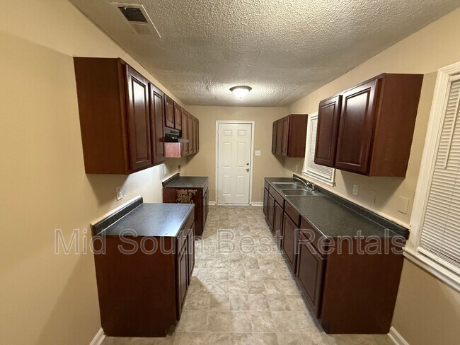 Photo - 4731 Dalton Rd