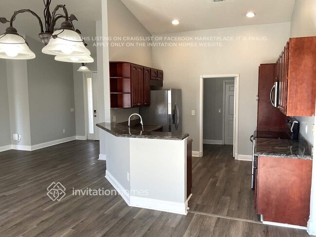 Photo - 1462 SW California Blvd