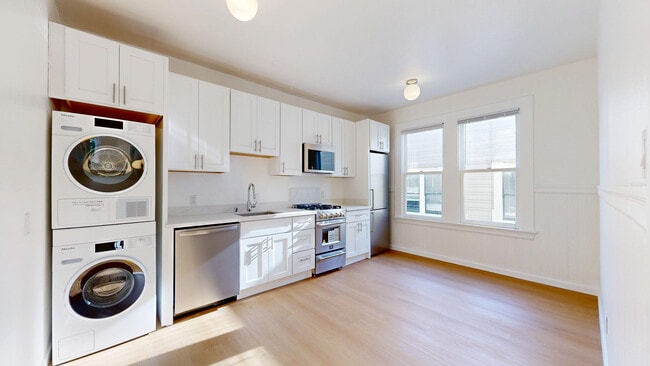 Photo - 507 Greenwich St