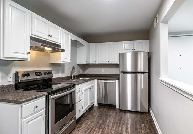 Building Photo - Maple Hills Apartments