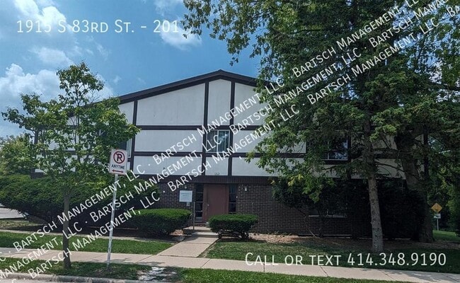 Building Photo - 1915 S 83rd St Unit 201