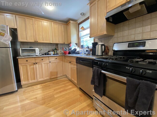 Photo - 24 Saville St Unit 2