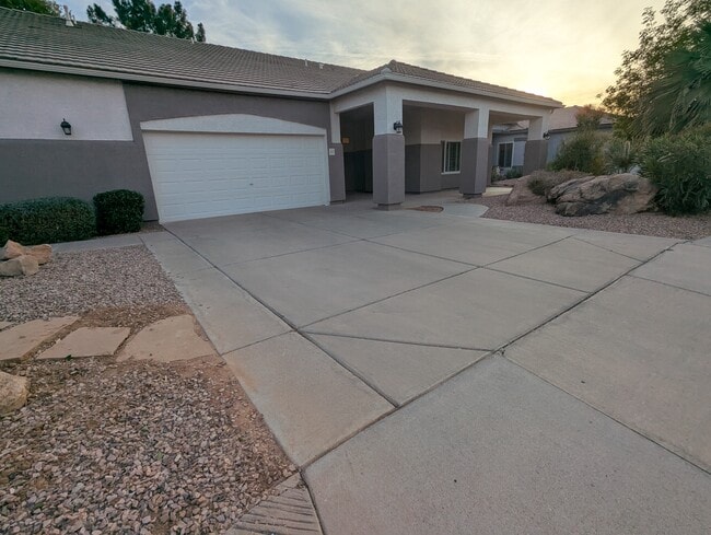 Photo - 267 E Smoke Tree Rd