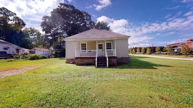 Building Photo - 346 Carney St