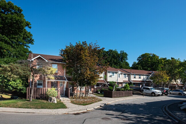 Photo - 3061 Sir John's Homestead