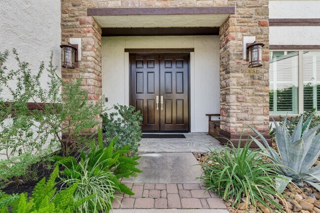 Photo - 1826 Jade Hollow Ln