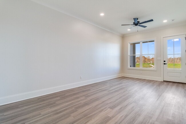 Photo - 310 Edsall Ln