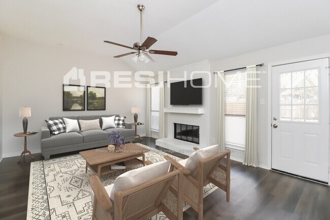 Photo - 4404 Lakeview Dr